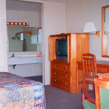 Main Motel - An Independent Magnuson Hotel Ely Ngoại thất bức ảnh